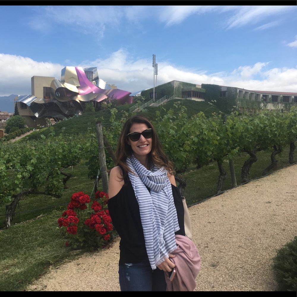 Meet your Posher, Lori